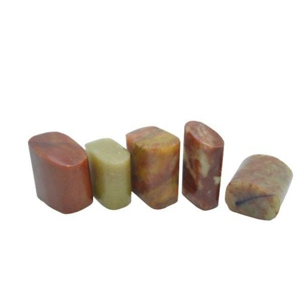 約サイズ：直径1.5ｃｍ×2ｃｍ高2ｃｍ※色、サイズご指定不可です。数量  :1個   状態   :新品（同等品ランダム発送です。）●寿山石の特徴寿山石の特徴はその色彩になります、あまりに色彩バリエーションが多いため購入者から注文品と異なっ...