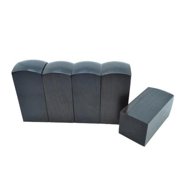 サイズ  約30ｍｍ　高7ｃｍ  数量  1個   状態   新品（同等品の発送）   黒檀は銘木となる木材です、耐久性、密度も高く高級木材とされております。また艶上がりもよく印材としても大変珍重されております。 ※こちらの印材をベースに印...