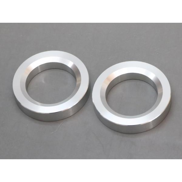 ■商品説明■・真空管などのお洒落アイテムにいかがでしょう!!・材質はアルミです。・色はシルバーです。・300B 2A3C 6CA7などにご使用いただけます。■商品詳細■・サイズ：φ54×内径φ36(厚さ10mm)・ネジ取付寸法：45mm(M...