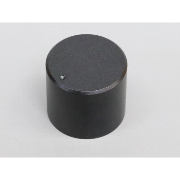 ■商品説明■・アルミ削り出しツマミ 25mm・6mmの軸用(シャフト)・色は黒色です。・シャフトとの固定方法はイモネジで固定します。※イモネジも付属してます。■販売単位■・1個■商品状態■・新品(未使用品)■お支払方法■・銀行振込・郵便振替...