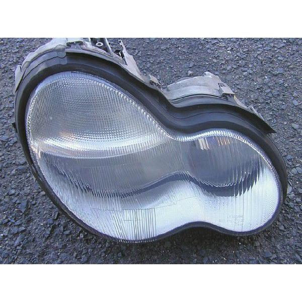 メルセデス・ベンツ W203 Cクラス 右側ヘッドライト A 203 820 08 61