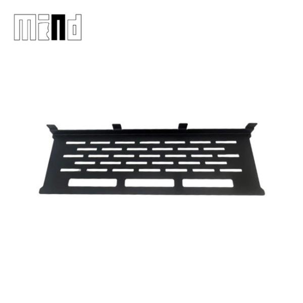 mindボックスに、加工なしで取り付け可能。手前の４つ穴に差し込むだけでテーブルとして活用できます。■ブランド名：mind ■商品名：フロントテーブル(カスタムベースボックス用手前) ■商品型番：mind004 ■カラー：ー ■サイズ：40...