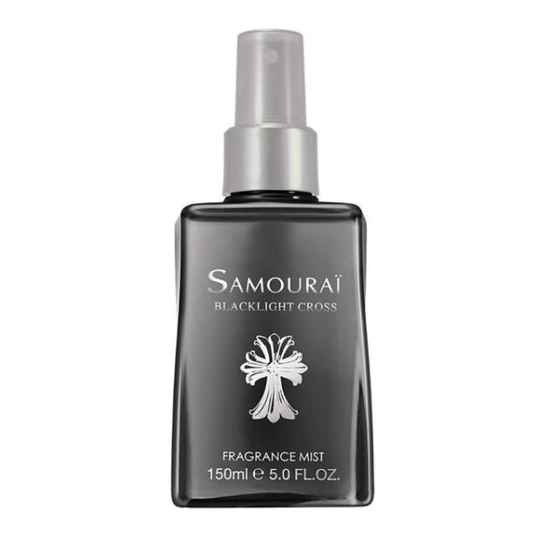 サムライ、ブラックライトクロスの香りのフレグランスミスト。ヘアにもボディにも使用可能。いつでもどこでも気軽に使える、存在感のある甘く落ち着いた香り。フレグランス　サムライ　芳香　香水　フレグランスミスト