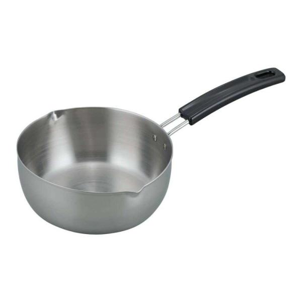 持ちやすいハンドル付きの雪平鍋です