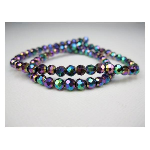 【連売り商品】クリスタルガラス64面カット☆商品情報直径：約4.5±0.2mm粒数：約78粒全長：約32cm※カット面に照射加工がされているため複数色に輝きます。表面の加工が甘く、加工ムラがある場合がありますのでご了承ください。※粒数はあく...