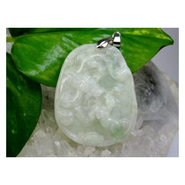 翡翠 馬と龍の彫刻ペンダントトップ