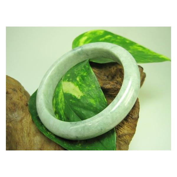 淡い青色 翡翠　ヒスイバングル 楽天市場】グアテマラ産 翡翠 ヒスイ jade バングル 高品質