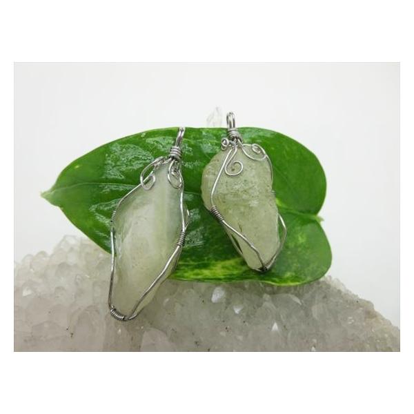 特価 ペンダントトップ リビアングラス 約7〜7.8g 鑑別済み : 天然石の