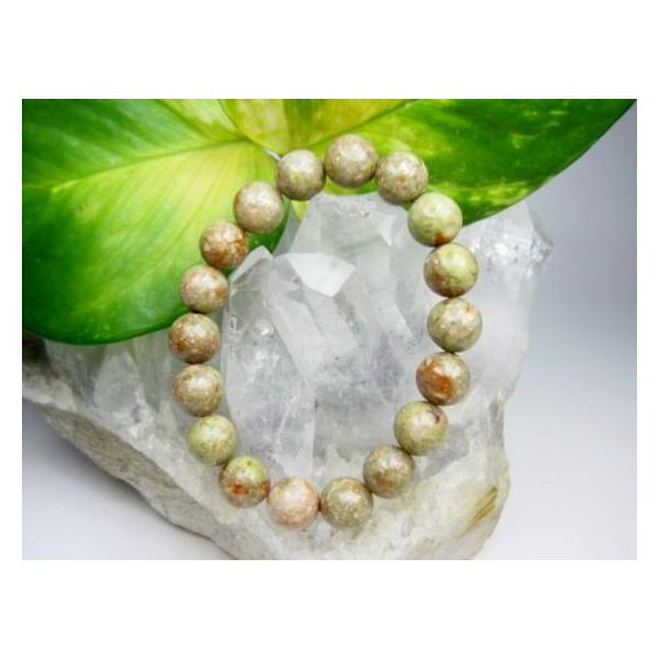 【ブレスレット】ユナカイト☆商品情報☆石サイズ：Φ10±0.2mm粒数：約18粒手首周り：約16cm原産地：中国※形状やサイズのばらつき、表面や穴周りにキズや凹み等があります。色味や模様等のご指定はできませんのでご了承ください。※照明等の関...