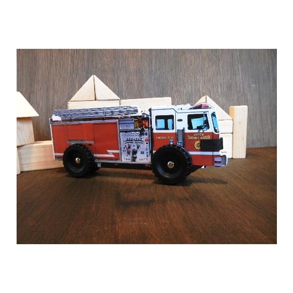 Dk 走るタイヤ付きｂｉｇ消防車ハシゴ付 輸入絵本 絵本 Buyee Buyee Japanese Proxy Service Buy From Japan Bot Online