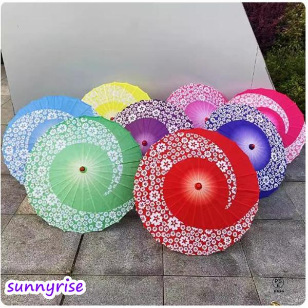 商品コート：xiu2074直径：56cm ,70cm,84cm傘長：80cm傘骨：36本海外製の為、多少の傷や 素材特有の臭いや接着剤等の臭いが残っている場合がございますので、気になるお客様はご購入をお控え下さい。紙舞日傘の活用法として撮影...