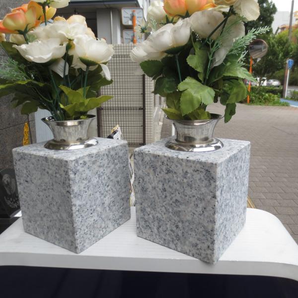 墓石 花立2個 切削仕上げ 御影石 ステンレス 花筒 ペット墓にも 工事