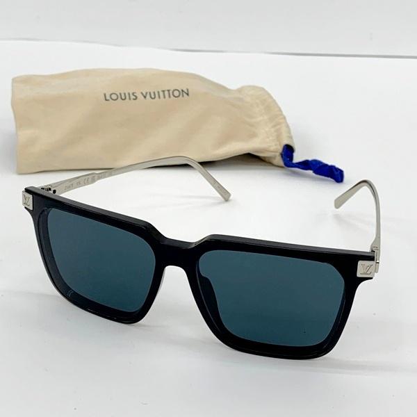 LOUISVUITTON ルイ・ヴィトン サングラス Z1667E LVライズ スクエア アイウェア レディース ブラック シルバー 服飾小物 DF19750■