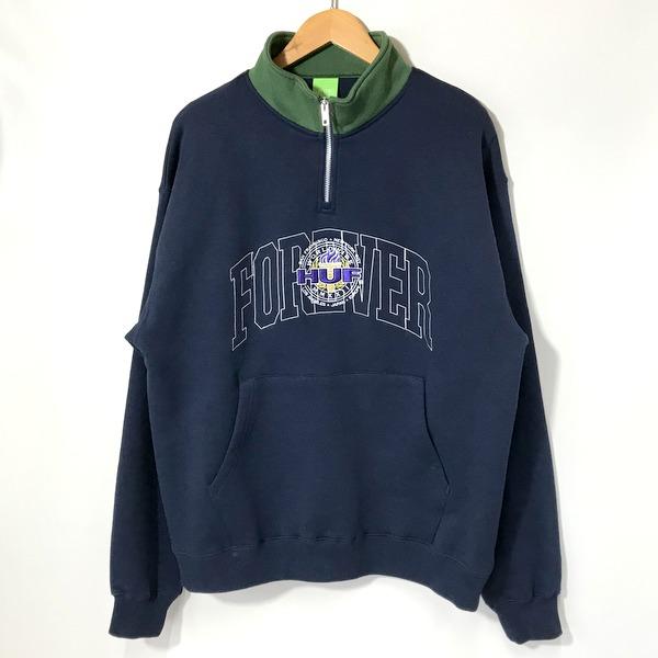 HUF 114910 カレッジ刺繍ハーフジップスウェット 裏起毛 トレーナー