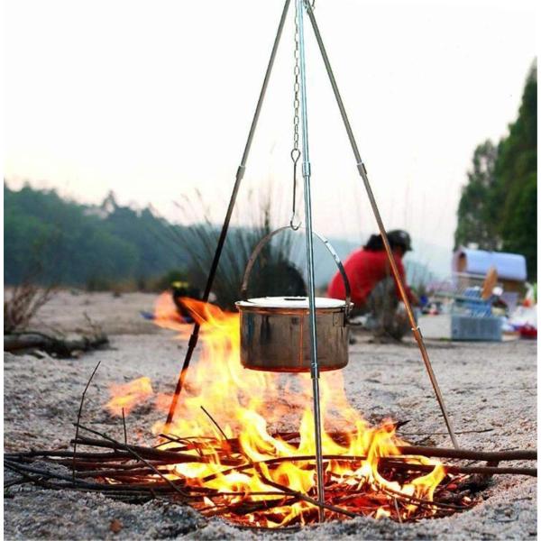◆焚き火を利用して湯沸かしや調理をする際に便利な、安定感抜群のステンレス製組立て式三脚です。◆組立て時の全高は最大約80cm。ポールの段数により高さを変える事が出来ます。◆調理器具の他にも、ランタンライトや虫よけ器など、アイデア次第で様々な...