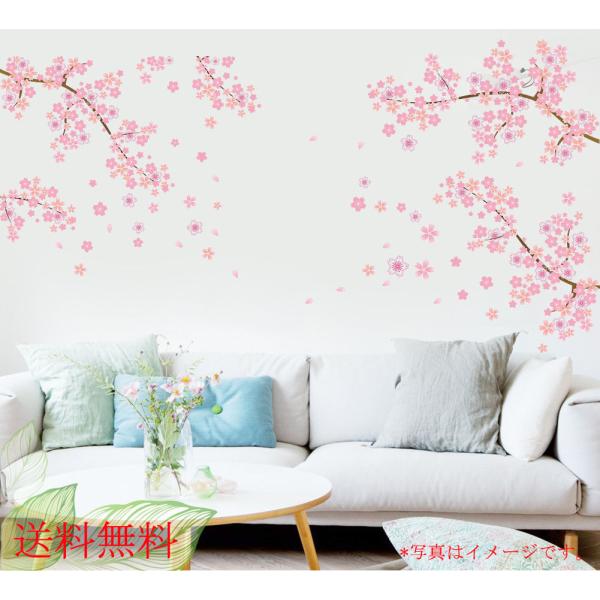 ◆貼るだけなので、簡単に模様替えできます！お気軽にお部屋の雰囲気を変え楽しむことが出来ます。◆自宅や自分のお店に飾るだけでなく、新築祝などのおしゃれなプレゼントとしても大好評です。◆接着剤不要、裏紙をはがして貼るだけのシールタイプのウォール...