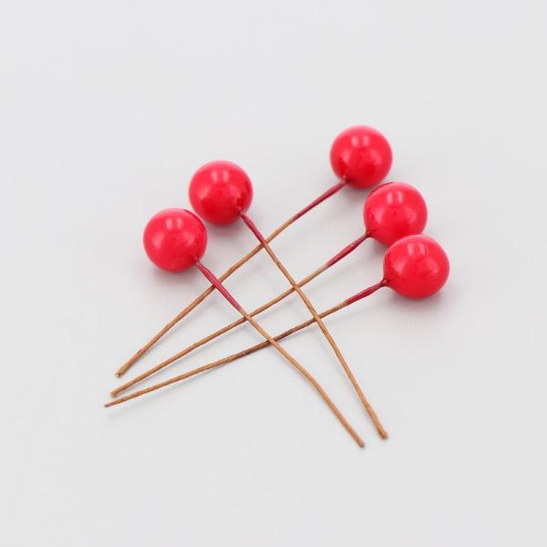 【商品番号：770643】クリスマスのインテリアにぴったりなリース、アレンジメント素材です。おしゃれでかわいいハイセンスな装飾をお楽しみ頂けます。実の部分は軽量な発泡素材で、また茎の部分は針金で自由に折り曲げて固定できます。仕様：クリスマス...