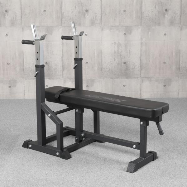ベンチプレスの必需品！折りたたみ式で簡単にコンパクト収納可能フットベルトを使用して角度をつけたシットアップ（腹筋台）もできます。また腕や背中を鍛えるディッピング機能も搭載。トレーニングベンチは折りたたみ式で簡単にコンパクト収納可能。■サイズ...
