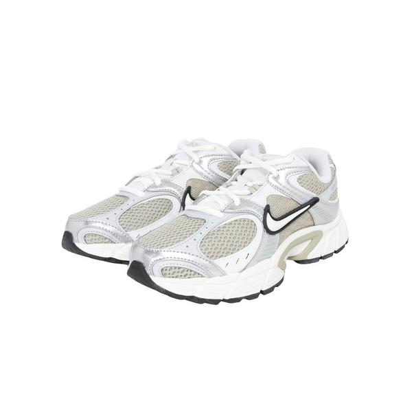 NIKE（ナイキ） （レディース）スニーカー スポーツシューズ V5 RNR