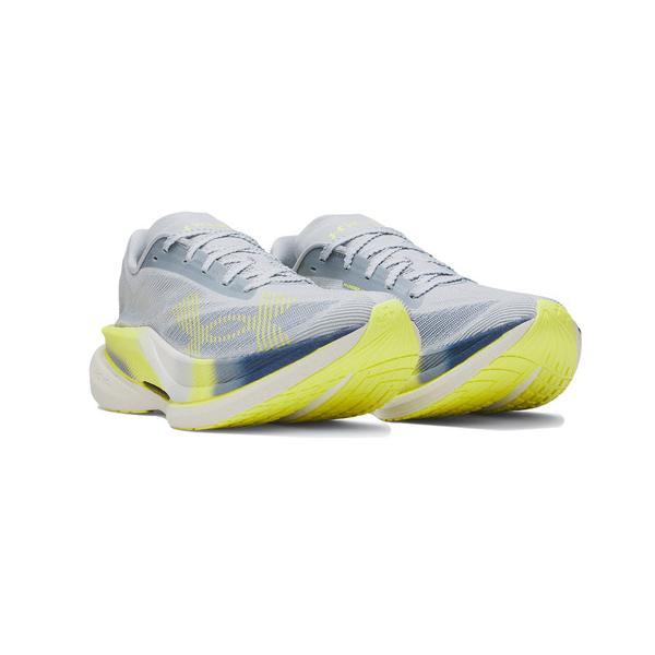 Under Armour ベロシティ エリート3