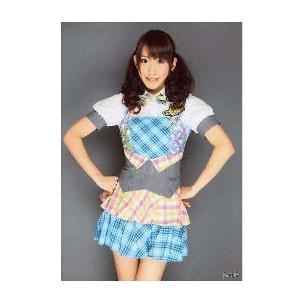 商品名：中古生写真(AKB48・SKE48) 小原春香/膝上・衣装水色・チェック柄・背景グレー/DVD「AKB48 分身の術ツアー AKB104選抜メンバー組閣祭り スペシャルBOX」特典生写真生写真(AKB48・SKE48)/アイドル/A...