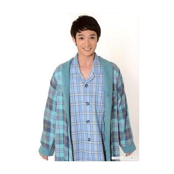 商品名：中古生写真(男性) 宮崎翔太(トウジ)/上半身・衣装青緑・両手下げ・背景白・キャラクターショット/舞台「叫べども叫べども、この夜の涯て」ブロマイド生写真(男性)/俳優