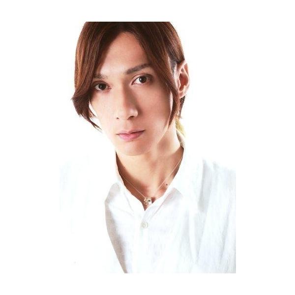 中古生写真(男性) 村田充/バストアップ・衣装白・ネックレス・背景白/イベント「ハッピーバースデーワタシ。〜みんなのおかげで39歳になったか