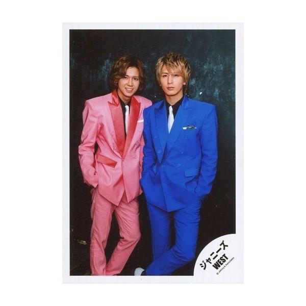 中古生写真(ジャニーズ) ジャニーズWEST/小瀧望・藤井流星/全身(見切れ)・衣装ピンク青・右側藤井・左側小滝・体正面/「おーさか☆愛・EYE・哀
