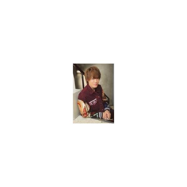 中古生写真(ジャニーズ) Love-tune/真田佑馬/上半身・座り・衣装えんじ色・両手組み・体右向き/「JOHNNYS’ Happy New