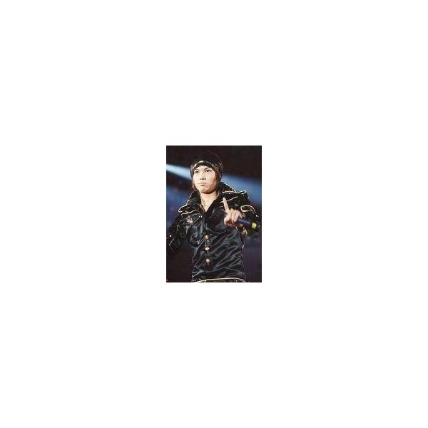 中古生写真(ジャニーズ) NEWS/加藤シゲアキ/ライブフォト・腰上・衣装黒・帽子・左手マイク・枠無し/公式生写真