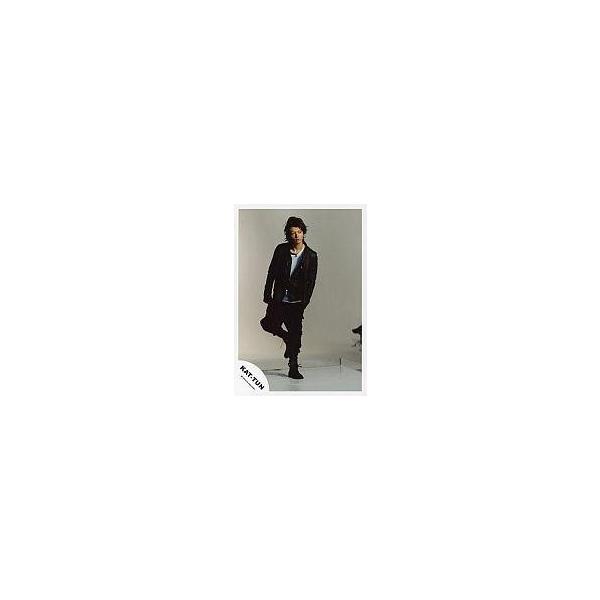 中古生写真(ジャニーズ) KAT-TUN/田中聖/全身・衣装黒・インナー白・右足上げ・目線右・背景白/公式生写真