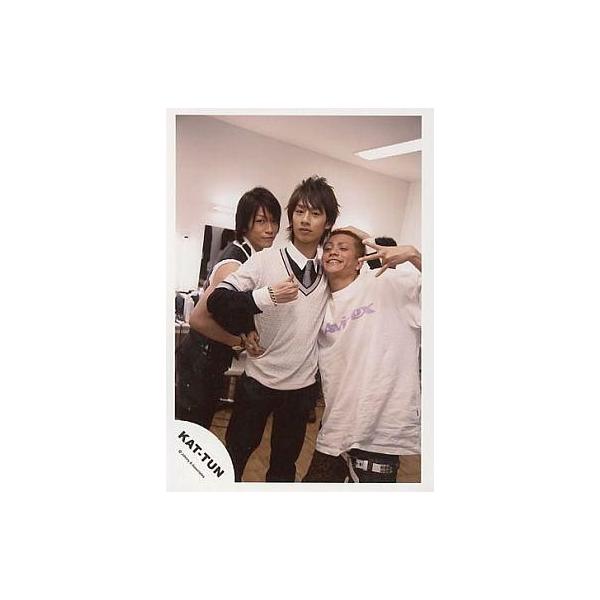 中古生写真(ジャニーズ) KAT-TUN/亀梨和也・中丸雄一・田中聖/中丸白セーター
