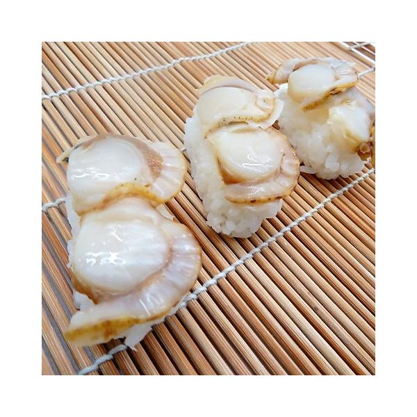 新鮮なほたて貝柔らかく、ボイルしていますので、まろやかな甘みが特徴！めがね開き加工していますので、そのまま寿司ネタ、手巻き寿司、海鮮丼等に使用できます。合成保存料や合成着色料はもとより、グルタミン酸等のうま味調味料も一切加えておりませんので...