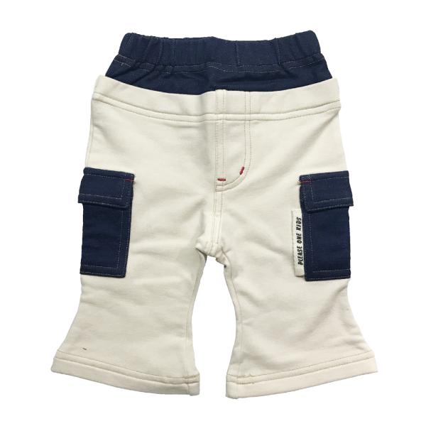 グーンと伸び縮みする素材で、はき心地抜群のパンツ！！ウエストとサイドポケットの、濃紺の生地使いがオシャレです。細身のスッキリシルエットで、カジュアル過ぎないのも◎素材：綿 95% ポリウレタン5%セール　20220512