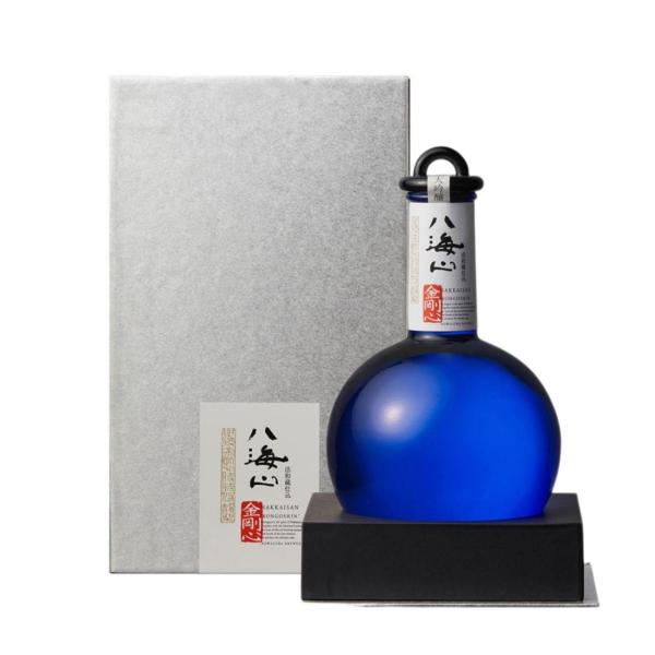 八海山】純米大吟醸 金剛心 800ml／八海醸造 ギフト 贈答品 : 鈴木酒販