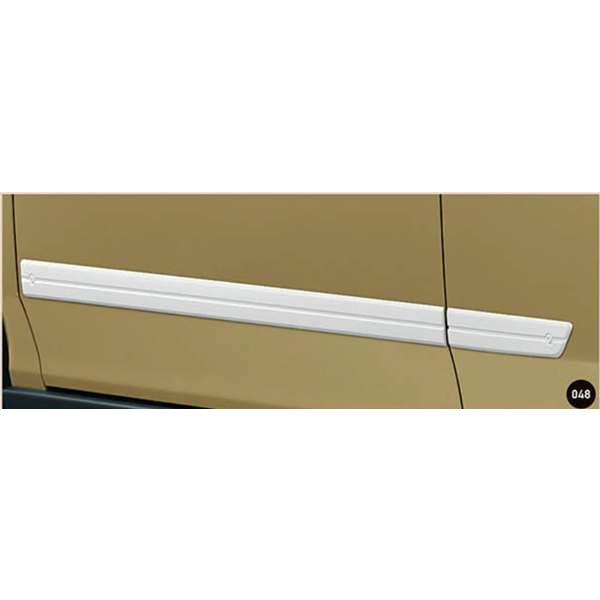 タフト サイドドアガーニッシュ（ホワイト） ダイハツ純正部品 LA900