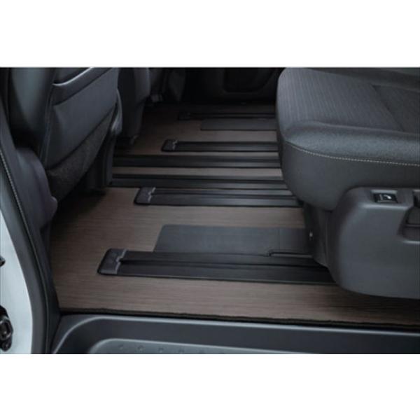 新品⭐︎フロアカーぺット 日産 純正 Amazon | 日産 フロアカーペット 純正 (右ハンドル車との互換性