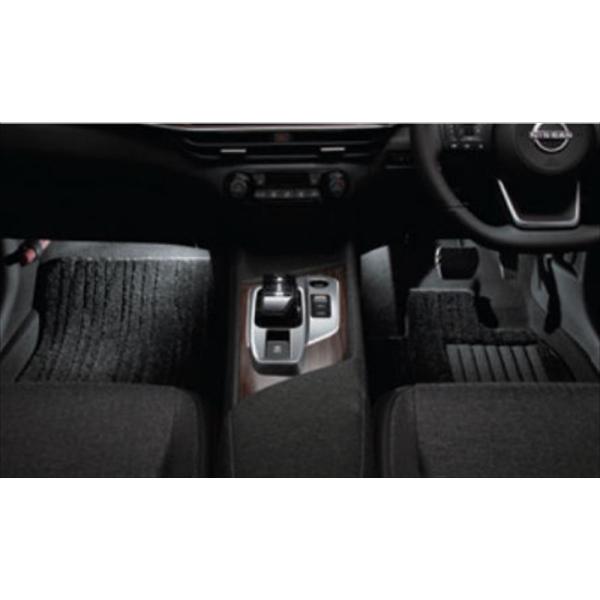 s*i様 NISSAN純正品　E13ノート　フットウェルランプ 日産(純正) 純正フットウェルランプ のパーツレビュー | ノート e