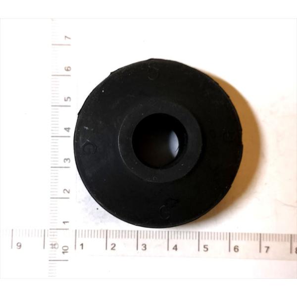 フィット GE8用 (リアのみ)SHOWA製ショックアブソーバー フィット GE8