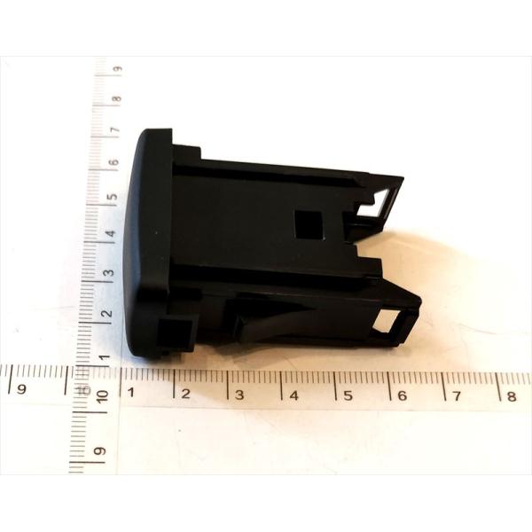 スイッチ ホール カバーのみ 55539-58040 トヨタ純正部品 : スズキ