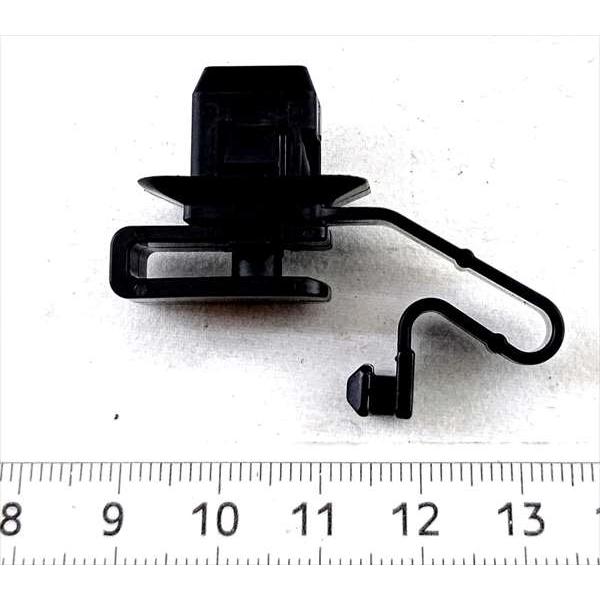 エルグランド用 クリップのみ 76988-1AF0A DBA-TE52 日産純正