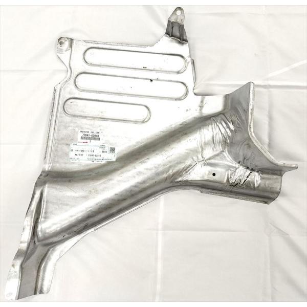 専用です。 77641)PROTECTOR， FUEL トヨタ トヨタ純正品番先頭77 【通販