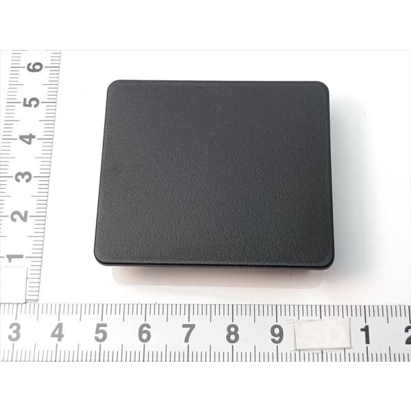 ハスラー TURBOのキャップ USBホール ※写真 No 18番車名：ハスラー TURBO型式：MR31S様式：MR31S車台番号：800001〜開始年月：平成25年10月終了年月グループ：エンジンフューエルカテゴリ：ラジオ特記：BX B...