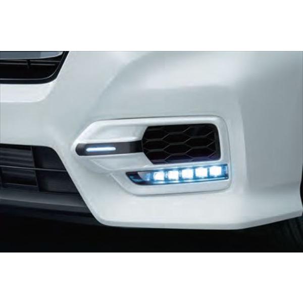 ステップワゴン アクセサリーライト付フォグライトガーニッシュ