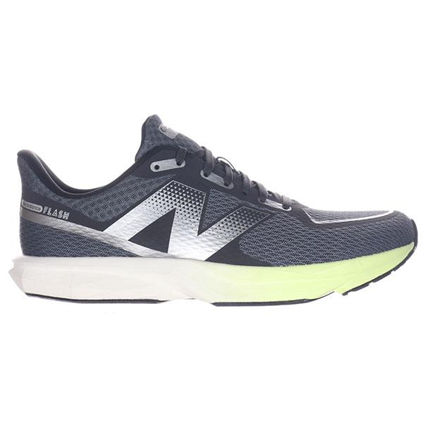 【美品】New balance ニューバランス 野球 アップシューズ　26cm New Balance（ニューバランス） 野球 ランニングシューズ アップ