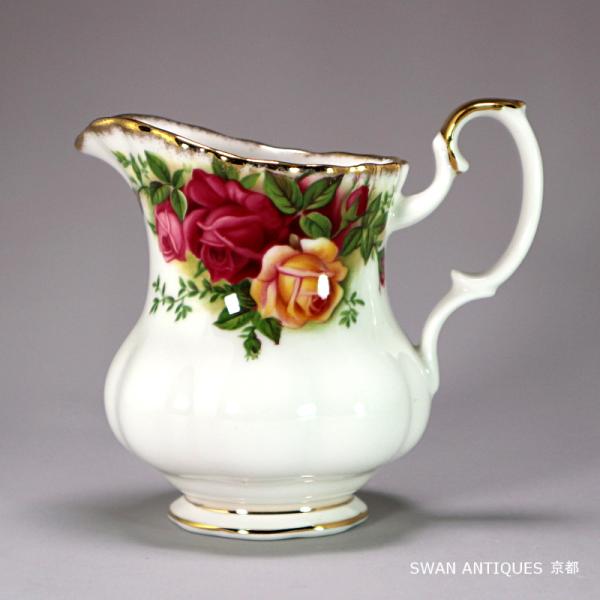 ロイヤルアルバート Royal Albert オールド カントリー ローズ クリーマー1962年に登場したオールド カントリー ローズは、これまで世界中で総生産1億ピース以上を誇る、ロイヤルアルバートのベストセラー パターンです。イギリスの...