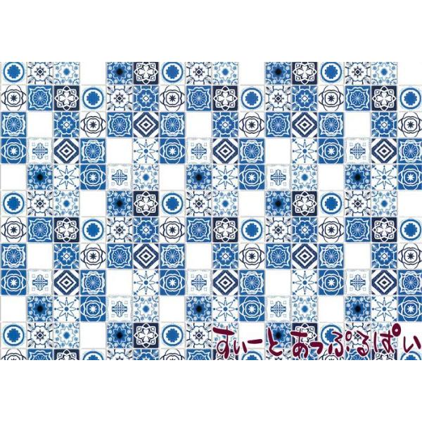 ドールハウス用のフローリングシートです。サイズは407ｘ295ミリで、約A３サイズです。厚紙に印刷されています。エンボス加工されていますので、触るとタイルの目地の凸凹があります。敷くだけで簡単に石タイルの床が表現できますね！屋内だけでなく、...