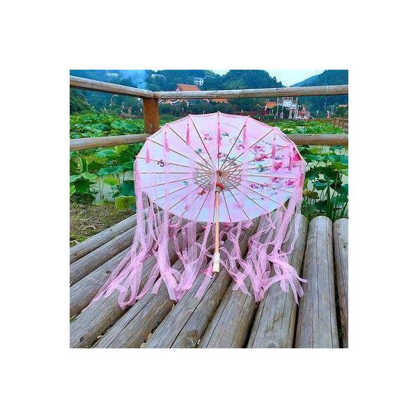 2139直径：82cm傘骨：22本製の為、多少の傷や 素材特有の臭いや接着剤等の臭いが残っている場合がございますので、気になるお客様はご購入をお控え下さい。紙舞日傘の活用法として撮影用アイテム、店内・室内用インテリアとしてもご利用いただけま...