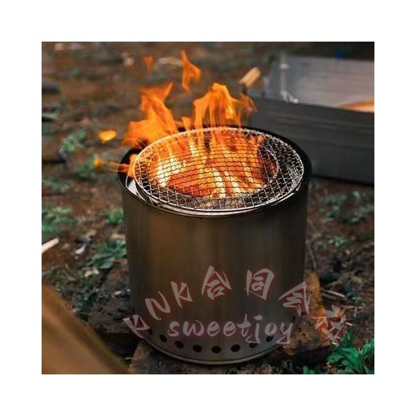 【商品説明】二次燃焼効果が高い為、通常燃焼時に起こりがちな白煙なども燃やし切り、煙が出にくく、火力も強い構造となっています【仕様(スペック)】33×34cm(外径×高さ）燃焼部サイズ：17×23cm(口径×深さ)収納サイズ35×35cmゴト...