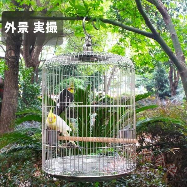 【簡単なインストール】：鉄の鳥のケージは取り付けが簡単で、設置に成功した場合には20分かかります。鳥に美しい家にした。【お手入れ簡単】：このオカメインコケージは防水性と防錆性があり、お手入れも簡単です。底のトレイをスライドさせてお手入れする...